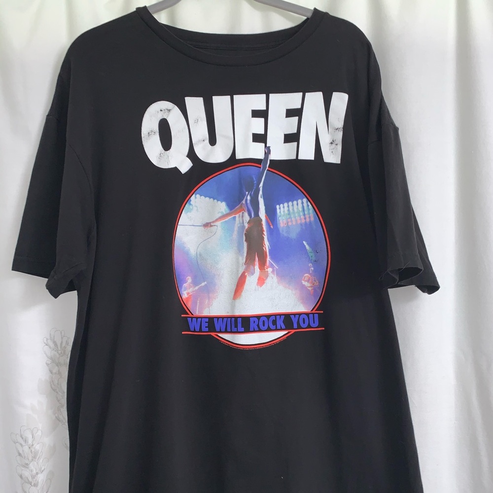 Queen XXL Large Concert Tee🖤